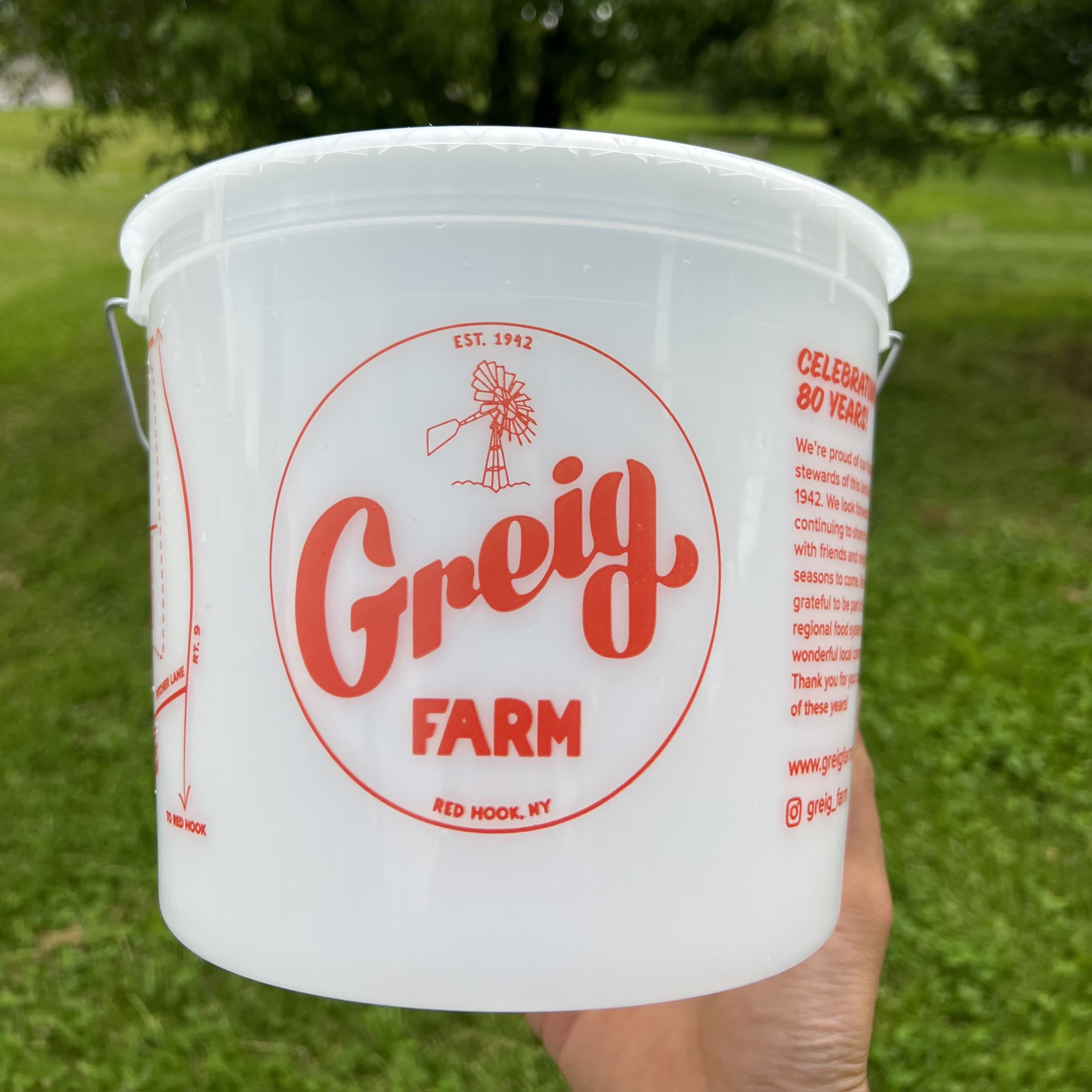 2022. My family has been farming in the Hudson Valley for 80 years. After partnering with a brand designer to rebrand the farm, I worked on several projects to roll that new brand out. These custom buckets, handed out to berry picking customers, included a map of the farm, the picking schedule, and info about the farm's history.